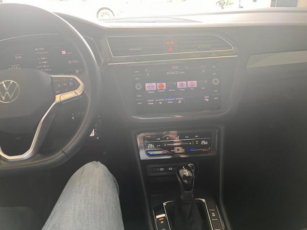 Volkswagen Tiguan 2.0 TDI 150 CV SCR DSG Elegance - Foto 9