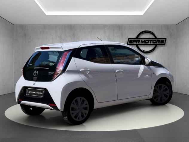 Toyota Aygo Play 1.0 69cv auto - PROMO - Foto 4