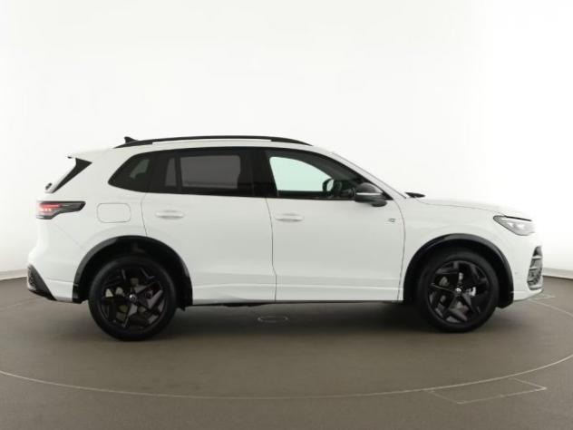 VOLKSWAGEN Tiguan 1.5 eTSI 150CV DSG R-Line R Line - BLACK STYLE LED rif. 22947278 - Foto 7