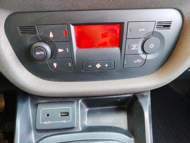 FIAT - Doblò 1.4 T-Jet 7 POSTI Lounge - Foto 8