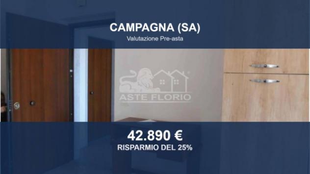 Immobile in asta di 64 m², box auto in vendita a Campagna