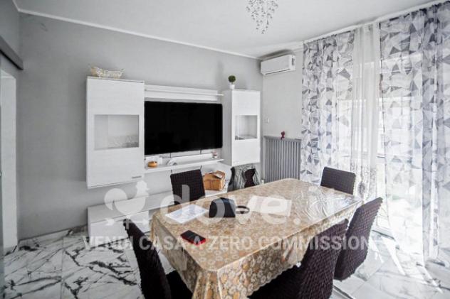 Casa indipendente di 133 m² con 4 locali e box auto in vendita a Carpi - Foto 2