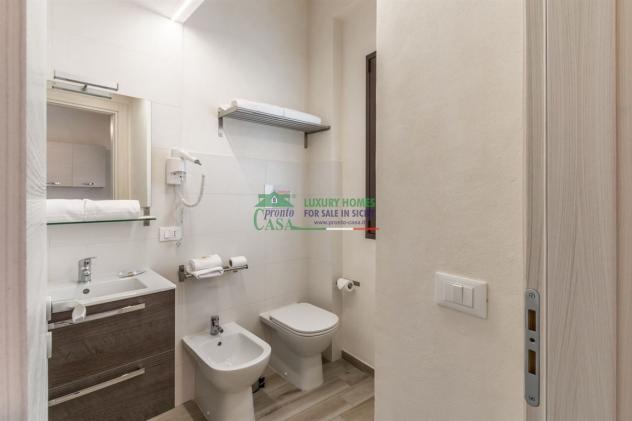 Rif: 2763 COMISO – INTERO STABILE CON DOPPIA OPPORTUNITÀ: ABITAZIONE E INVESTIMENTO! - Foto 6
