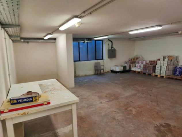 Immobile in asta di 84 m², box auto in vendita a Peschiera del Garda - Foto 15