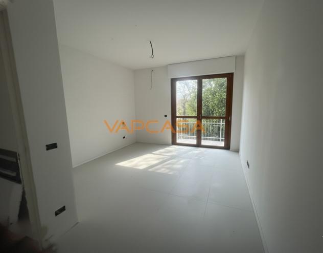 Esclusivo Attico Moderno con Terrazza Panoramica a Livello - Foto 11
