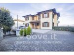 Villa di 200 m² con 5 locali e box auto doppio in vendita a Varese