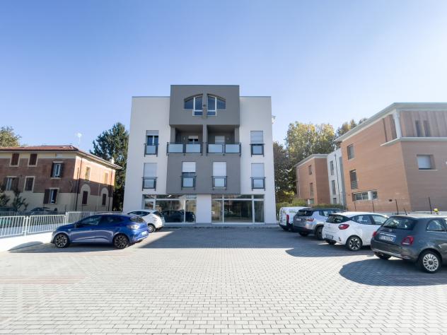 Oltre 3 vetrine in vendita a Mirandola - Foto 15