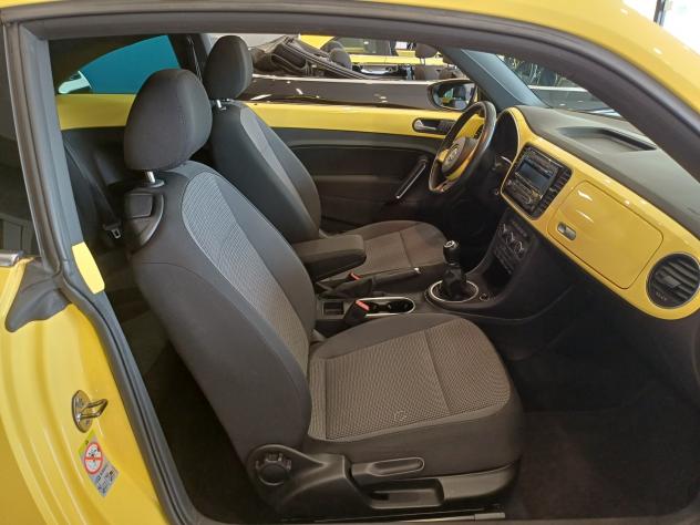 Volkswagen Maggiolino 1.2 TSI Design adatta a neopatentati - Foto 9
