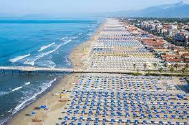 Albergo con mura in vendita a Rimini