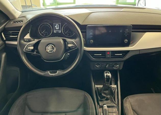 Škoda Kamiq 1.0 TSI 110cv DSG Ambition - Foto 8
