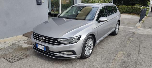 Volkswagen Passat Variant 2.0 TDI SCR 122 CV EVO DSG Business - Foto 2