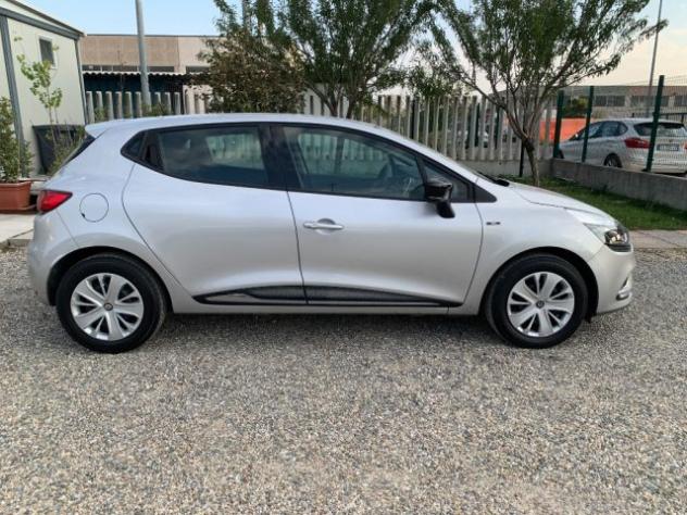 RENAULT Clio TCe 12V 90 CV GPL 5 porte Moschino Intens rif. 24163904 - Foto 6