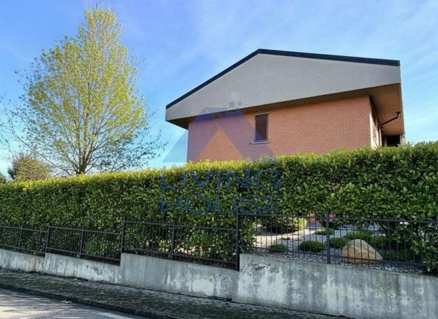 Lesmo – Via Lega Lombarda | Trilocale con giardino, libero su tutti i lati - Foto 18