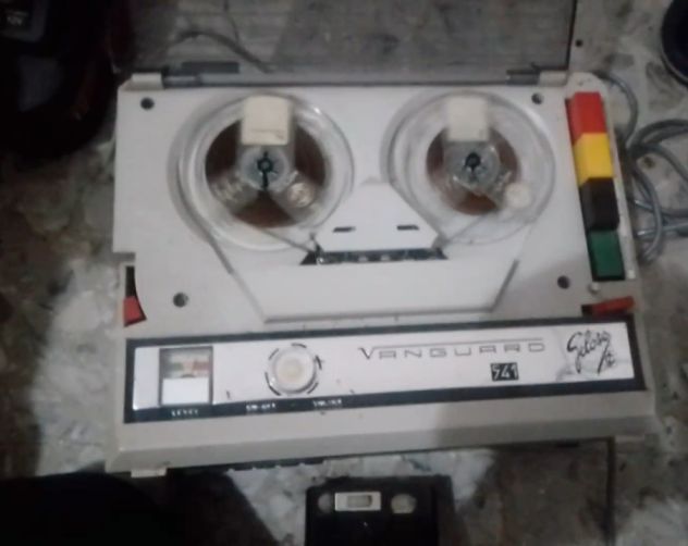 Vendo registratore a nastro scoperto anni 60