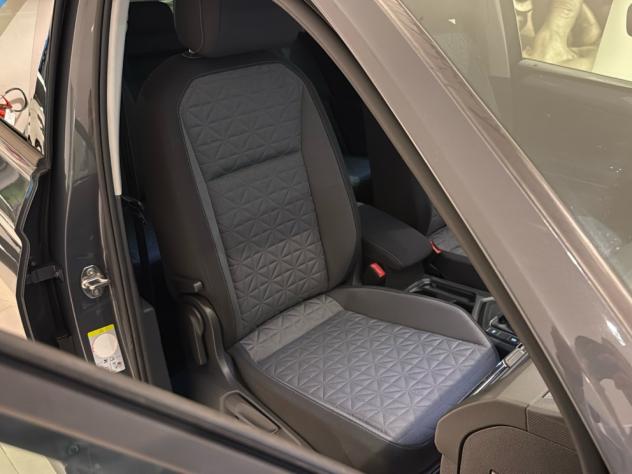 Volkswagen Tiguan 2.0 TDI SCR Adaptive Cruise Fari LED Sensori DAB - Foto 5
