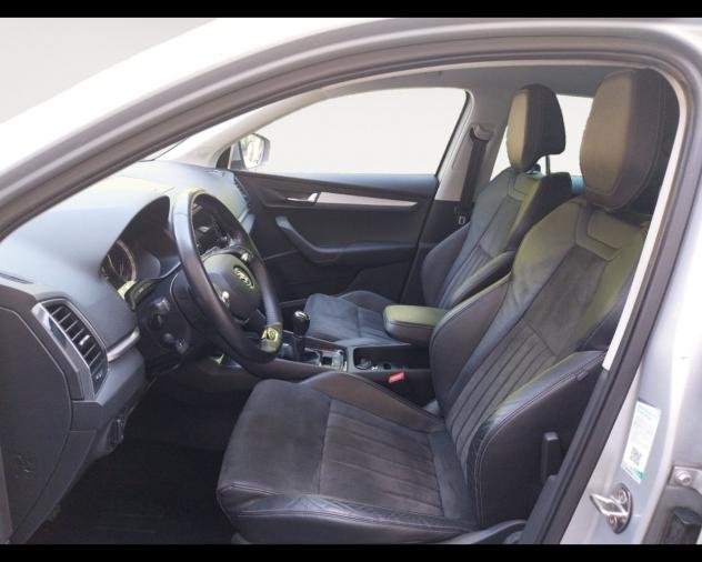 Škoda Karoq 1.0 TSI 110 CV Executive - Foto 9
