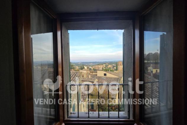 Palazzo / Stabile di 144 m² con 4 locali in vendita a Cetona - Foto 2