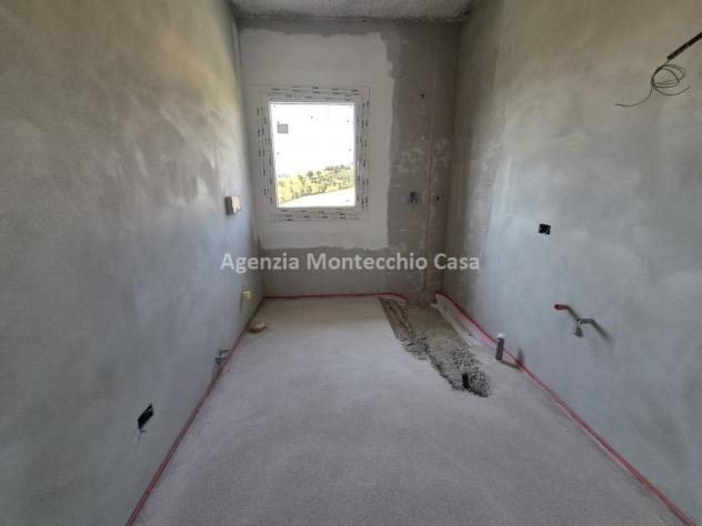 CASA SINGOLA IN POSIZIONE COLLINARE PANORAMICA E SOLEGGIATA - Foto 18