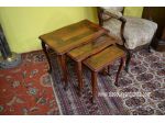 Set di tavolini a incastro stile Luigi XV con intarsio stile Boulle
