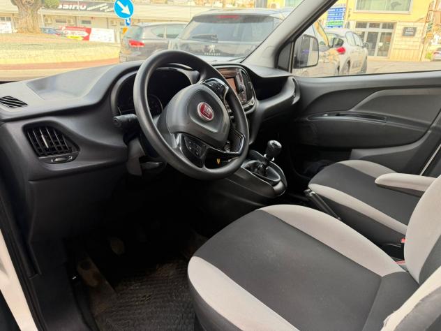 Fiat Doblo Dobl1.6 MJT 120CV Lounge Maxi - Foto 6