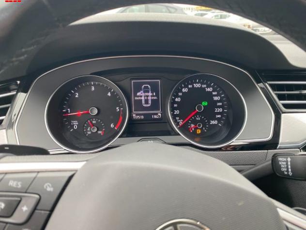 VOLKSWAGEN Passat Variant 2.0 TDI SCR EVO DSG Business rif. 23927010 - Foto 8