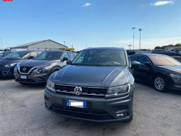 VOLKSWAGEN Tiguan 2.0 TDI SCR DSG Sport BlueMotion Technology rif. 23838550 - Foto 2
