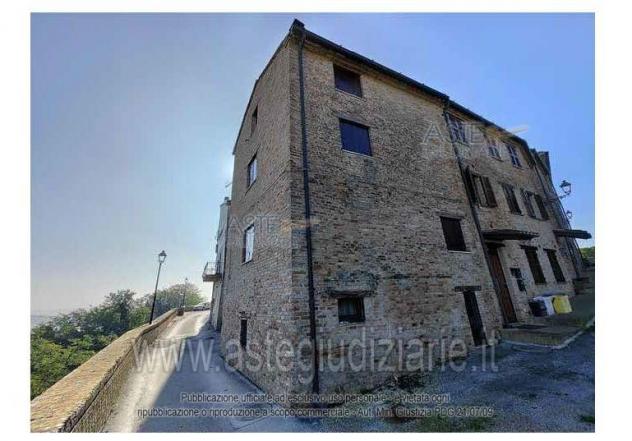IMMOBILI-IMMOBILE RESIDENZIALE-via Castello n.7