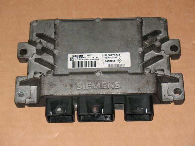 S120201109A S120201109 ECU RENAULT CLIO 1.2 SIM32 8200473744 8200400246