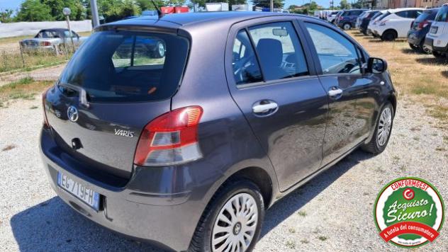 TOYOTA Yaris 1.4 D-4D DPF 5 porte Sol+Confort Pack rif. 23792721 - Foto 2
