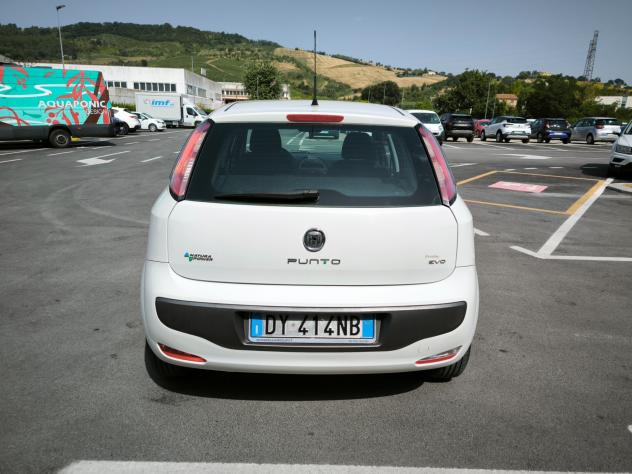 Fiat Punto Evo 1.4 5 porte Dynamic Natural Power - Foto 5