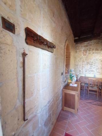 Nell'incantevole centro storico di Pitigliano classificato uno tra i più belli borghi Italiani per il suo naturale fascino ambientale e storico, vendi - Foto 2