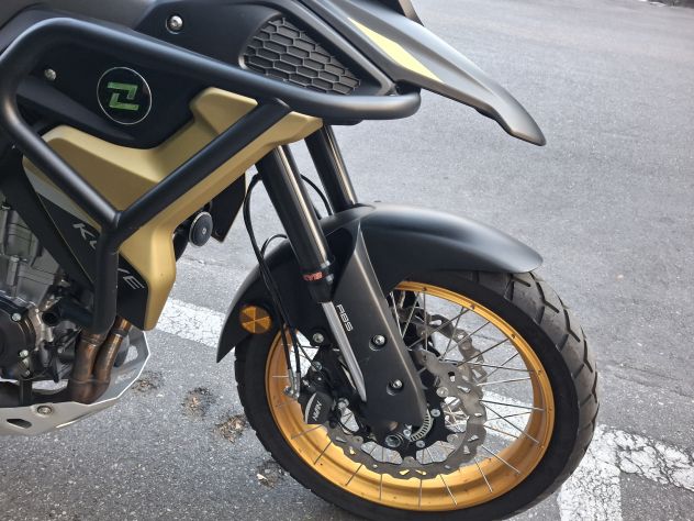 Moto praticamente nuova 2500 km usata poco e nemmeno 2 anni di vita. 4.500 tratt - Foto 5