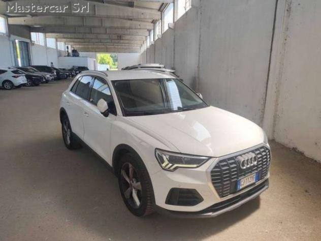 AUDI Q3 35 TDI 150cv S tronic Business - GJ112YF rif. 23836667 - Foto 2