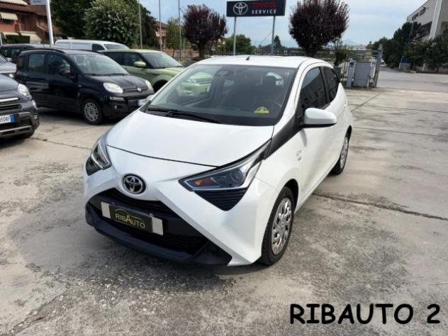 TOYOTA Aygo 1.0 VVT-i 69 CV 5 porte x-business rif. 23904512
