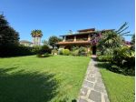 Villa in vendita a Vittoria Apuana - Forte dei Marmi 300 mq  Rif: 1280352