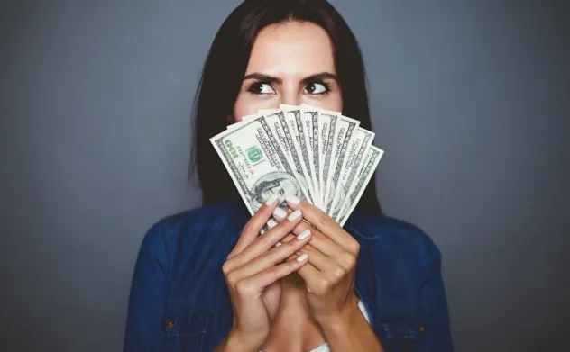 Cerco Schiavo Money Slave