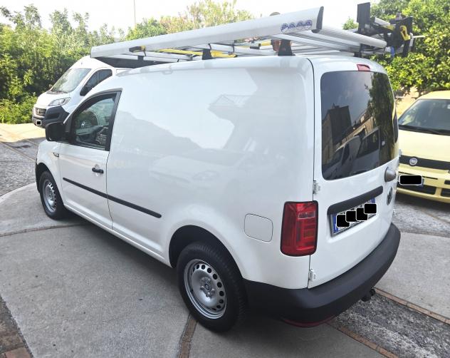 Volkswagen Caddy 4x4 2.0 TDI CON ATTREZZATURA - Foto 5