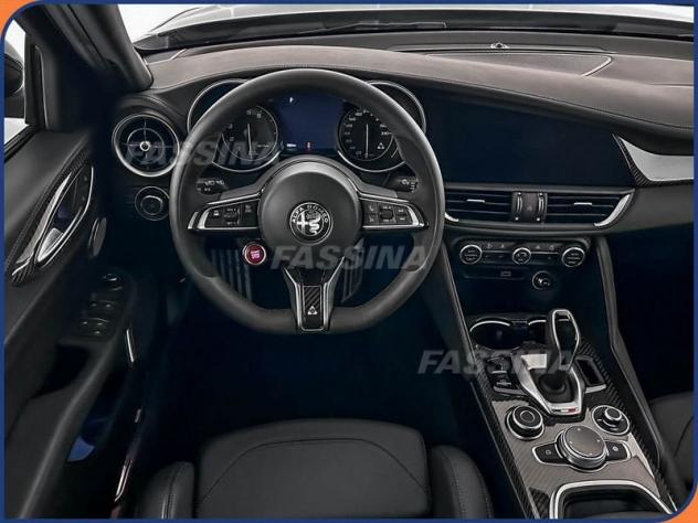 Alfa Romeo Giulia 2.9 V6 Bi-Turbo AT8 Quadrifoglio 510cv - Foto 10