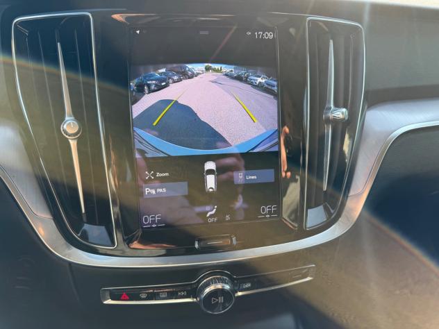 Volvo V60 B4 2.0 197 CV Geartronic Momentum Business Pro - Foto 7