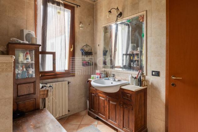 AMPIA PROPRIETA' IMMERSA NEL VERDE IN ZONA VALSELLUSTRA - Foto 9