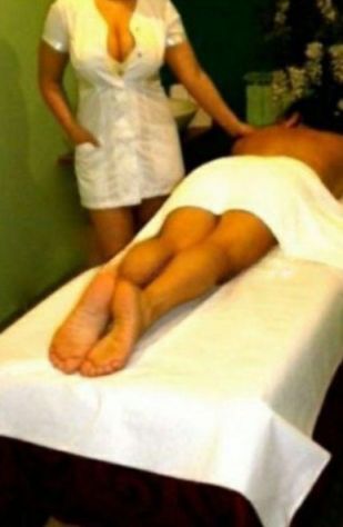 SPECIALIZZATA IN MASSAGGI CORPO CORPO. Tel:3279193316