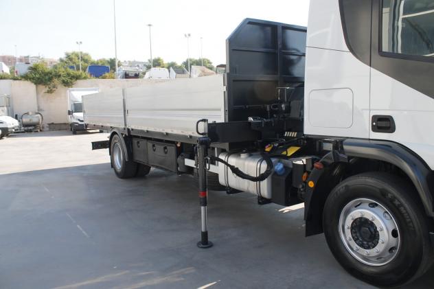 Iveco LKW/TRUCKS EUROCARGO 180E28 CON GRU'PM 9.5LC - Foto 7