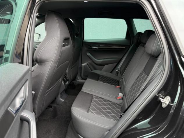 SKODA Karoq 2.0 TDI 4x4 DSG SportLine Matrix Navi ACC Camera rif. 23460937 - Foto 5