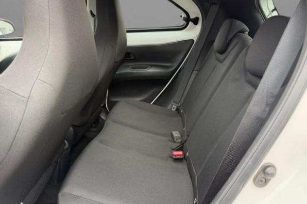 TOYOTA Aygo X 1.0 VVT-i 72 CV 5 porte Active rif. 24076639 - Foto 8