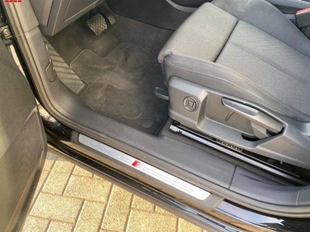 AUDI Q3 35 TFSI S tronic S line edition rif. 24198751 - Foto 8