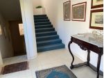 Immobile con ingresso autonomo,ampio garage e posti auto,giardino rigoglios &hellip;
