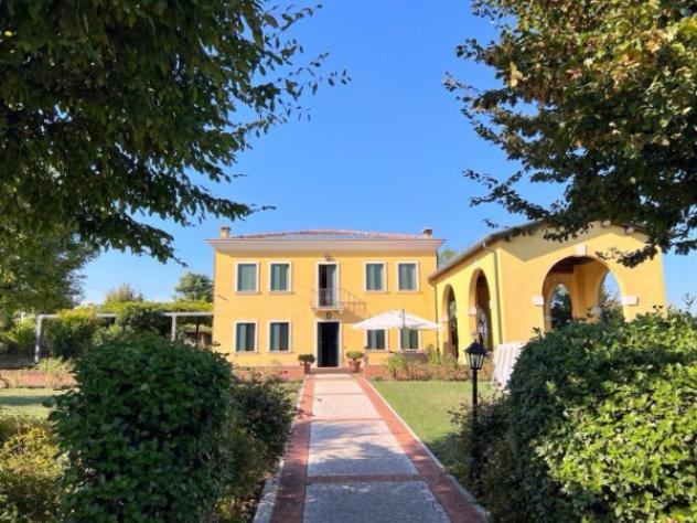 Villa di 605 m² con più di 5 locali e box auto doppio in vendita a Montebello Vicentino - Foto 2