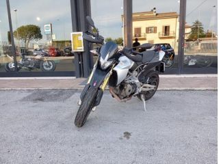Aprilia Dorsoduro 750 Aprilia Dorsoduro 750 (2008 — 2015)
