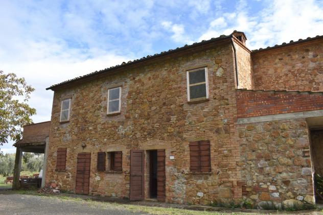 COLONICA di 7 vani e di 550 mq (MONTAIONE) rif. M 200