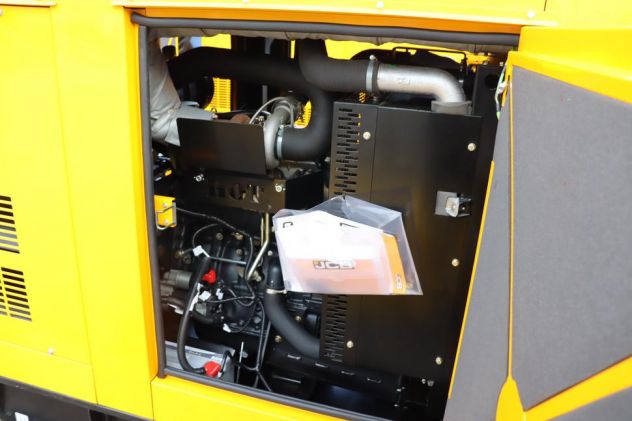 Gruppo elettrogeno JCB G140QS 100 kW - Foto 8